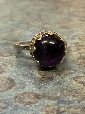 Sterling Silver Brass-Setting Amethyst Cabochon Ring - Purple